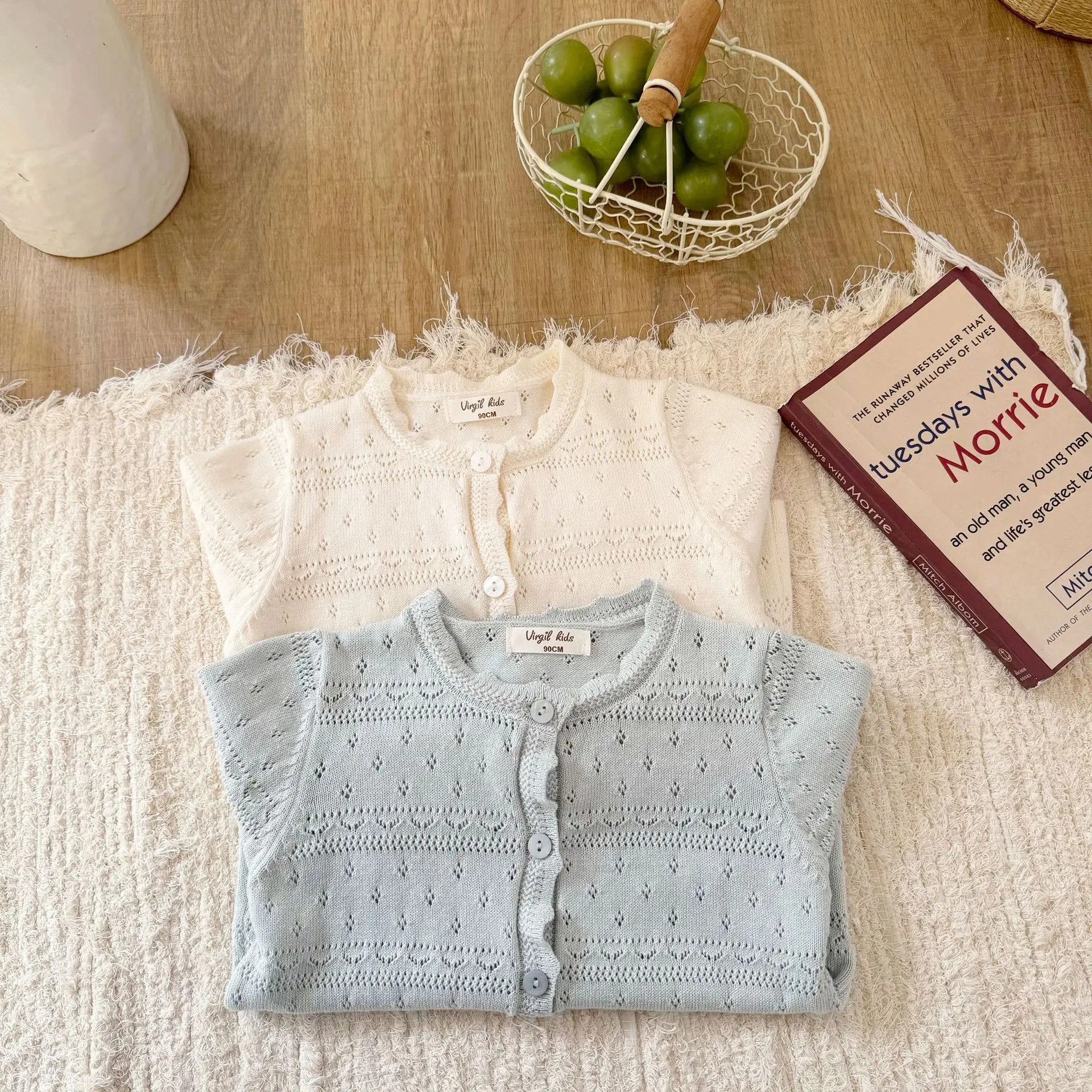 

Новый вязаный кардиган для девочек 2026 года, корейский модный хлопковый ажурный кардиган, вязаный топ для малышек 2-8 лет, одежда для малышей