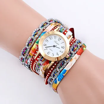 Frauen bunte Strass Armband Uhr Damen Quarzuhr neue Mode Niet Kreis Frauen Armbanduhren für Männer Frauen