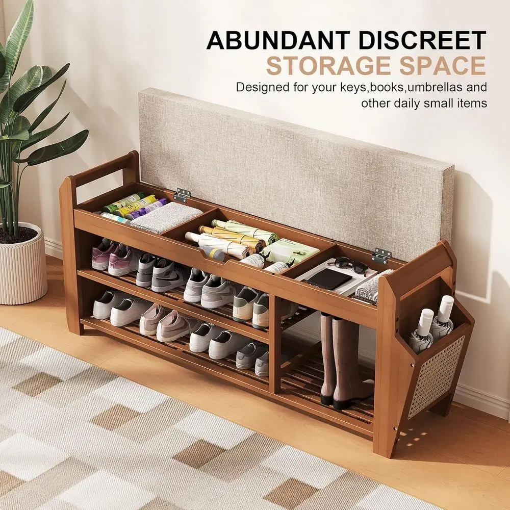 ชั้นวางรองเท้าไม้ไผ่ 3 ชั้น พร้อมเบาะหนานุ่ม ฝาพับเก็บได้ และช่องเก็บของด้านข้าง รับน้ำหนักได้ถึง 550 ปอนด์ เหมาะสำหรับทางเข้าบ้าน ห้องนั่งเล่น และห้องนอน