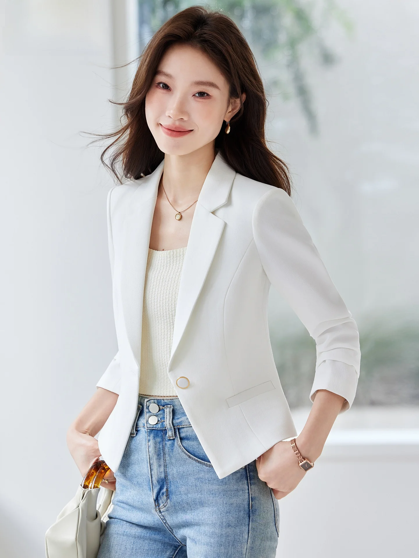 

Белый укороченный пиджак женский приталенный повседневный осенний новый модный для офиса из полиэстера с длинным рукавом