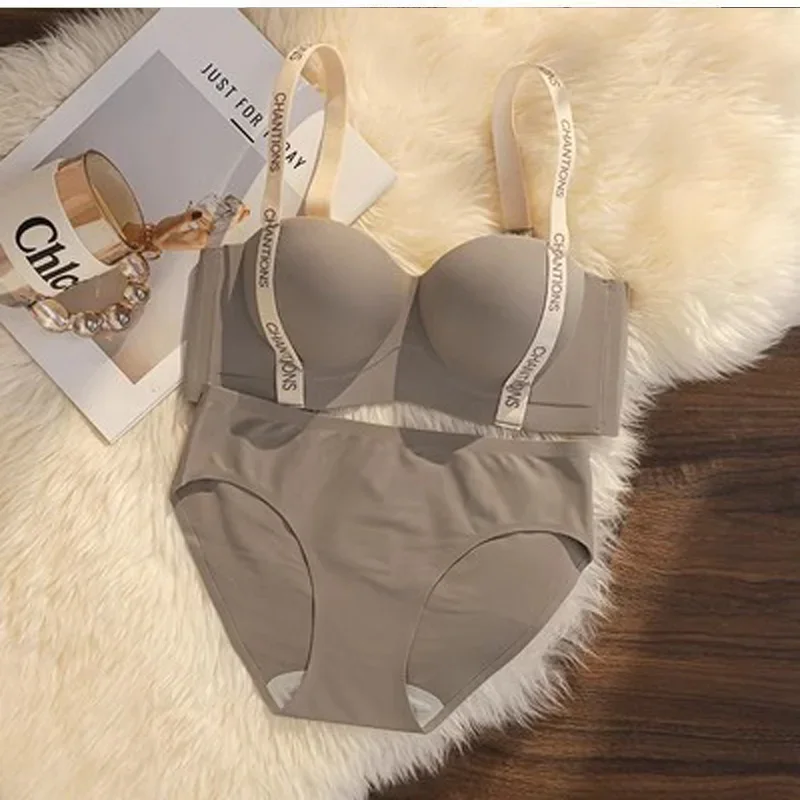 ملابس داخلية نسائية من Mirador بدون علامات مجمعة بدون حلقة فولاذية لجمع الثديين الجانبيين لمنع ترهل كأس Bra Boo Boo