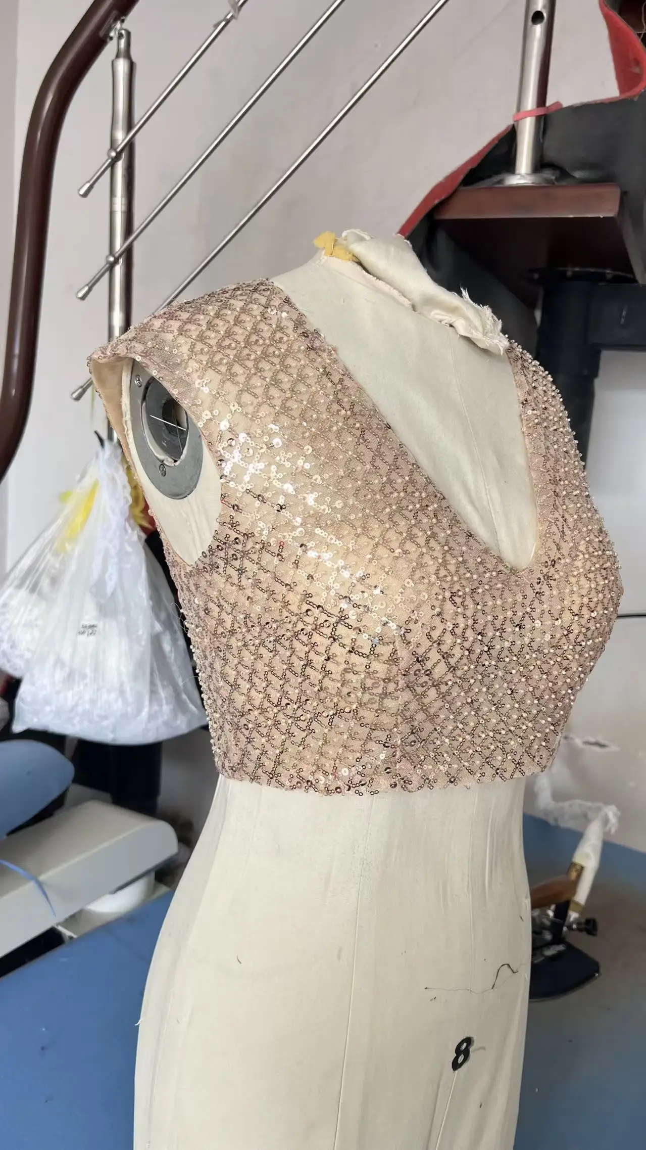 Eleganckie i seksowne sukienki wieczorowe na zamówienie 2026, satynowe dwuczęściowe zestawy sukienek na studniówkę, zdobione kryształkami, vestido de festa longo — zdjęcie 7