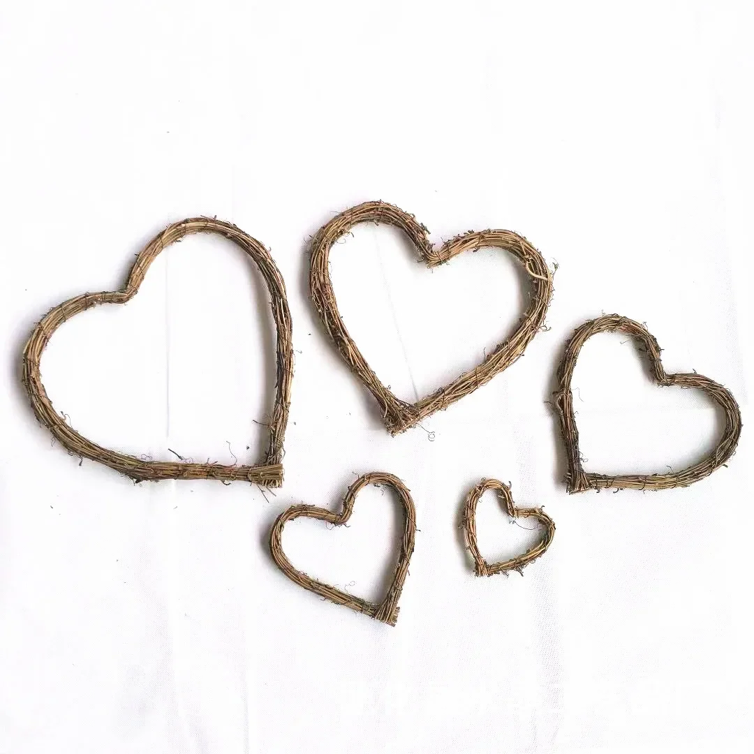 10cm Love Heart Shaped Rattan Ring Wreaths Stem Branch Ring Garland Window Door Hanging Natural Xmas Decoration Party Supplies