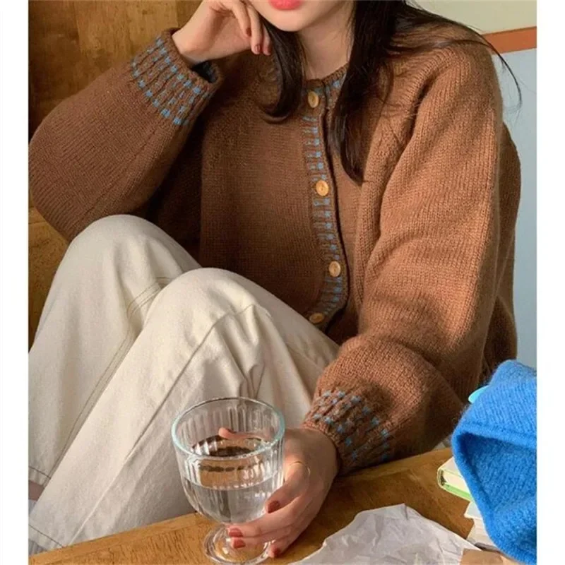 2025 Cardigan lavorato a maglia a maniche lunghe maglione allentato inverno donna autunno O-collo cappotti coreani elegante moda casual maglieria vestiti