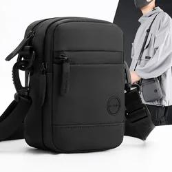 Outdoor Casual Men Sports Crossbody Bag Luxury Fashion Travel Mini Chest Bag Nylon Fanny Pack USB Headphone Jack