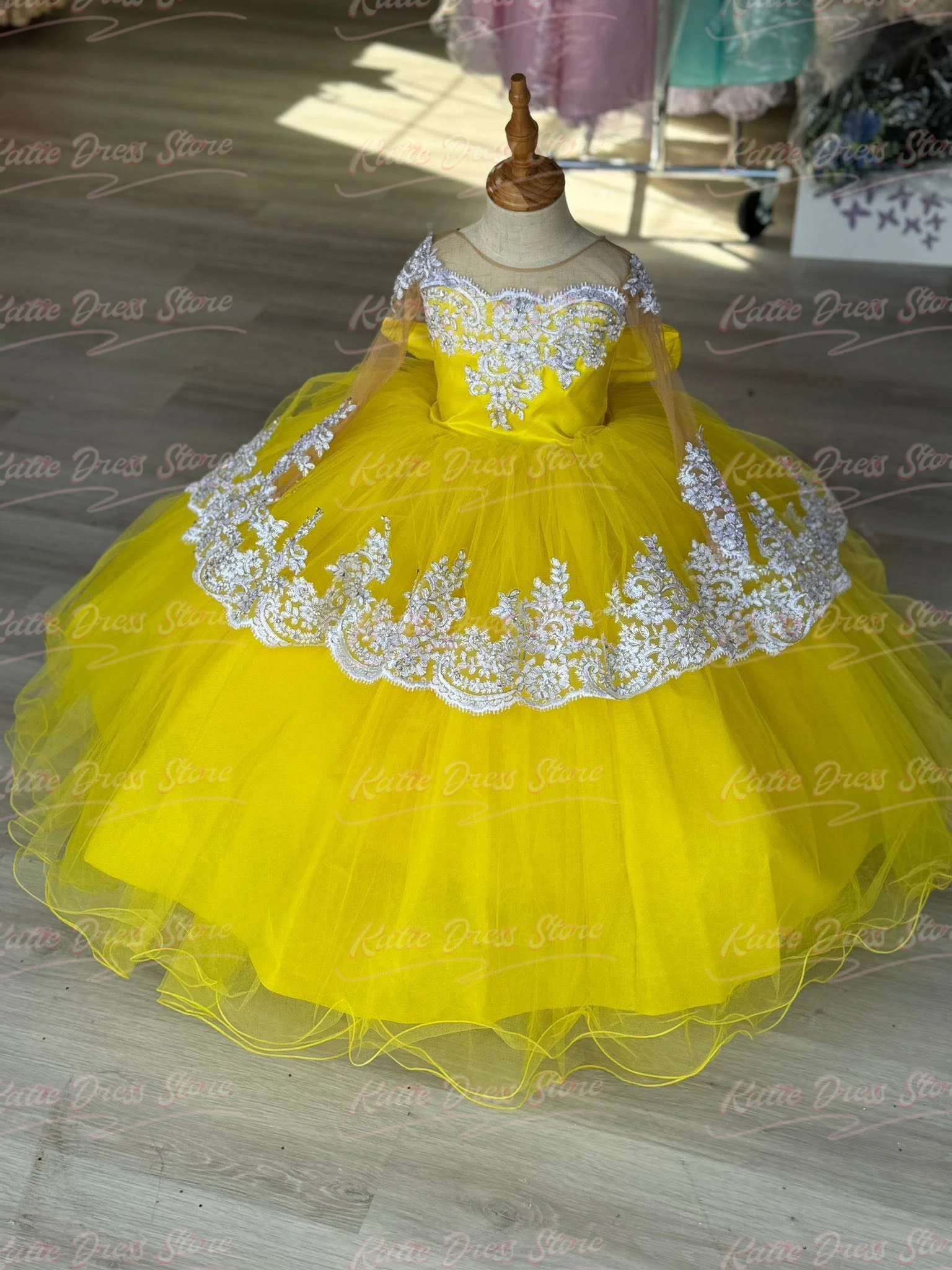 Желтое платье для девочки, укр – обзор и цена Embroidery Yellow Dress