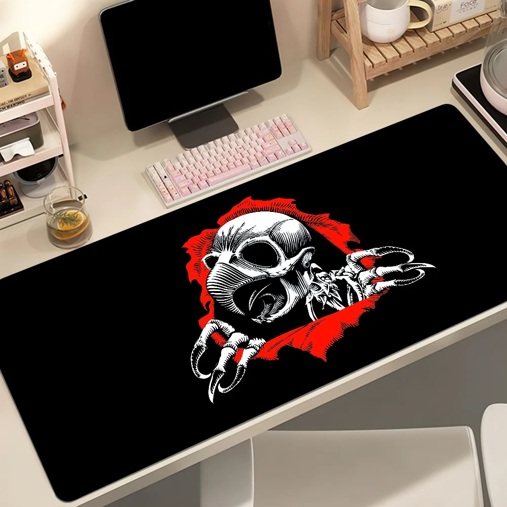 Mouse Pad Antiderrapante e Espesso Powell Skate P-Peralta para Estudantes, Jogos e Escritório com Borda Reforçada