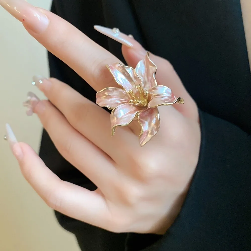 Three Dimensional Tulip Rings Pastel Pink Glossy Finish Enamel Finger Jewelry Lightweight Exquisite Lilium Flower Rings