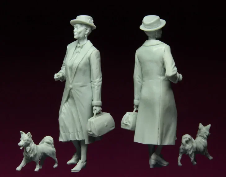 1/35 Scale Resin Figures Assembled Model Kit-C196 Hobby Collection Miniature Elderly Lady with Pet Dog Unassembled & Unpainted