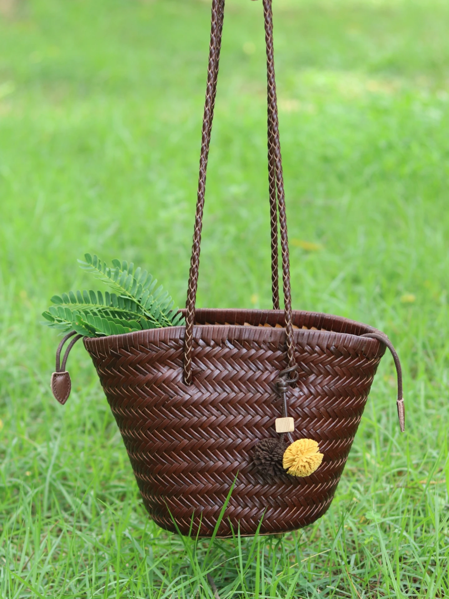 جلد طبيعي اليدوية المرأة حقيبة سلسلة مفاتيح سحرية لطيف مابل ليف الفراولة فراشة الكوبية التصميم الأصلي الإبداعي #6