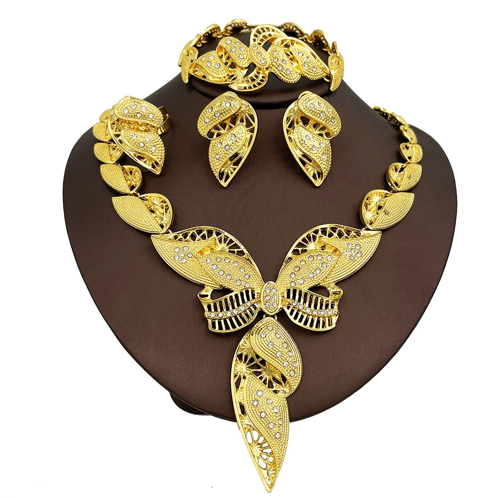 

Elegant Women's Jewelry Set - 18K Gold Plated Necklace Bracelet Earrings & Ring Set for Daily Wear High-Quality Accessory Gift