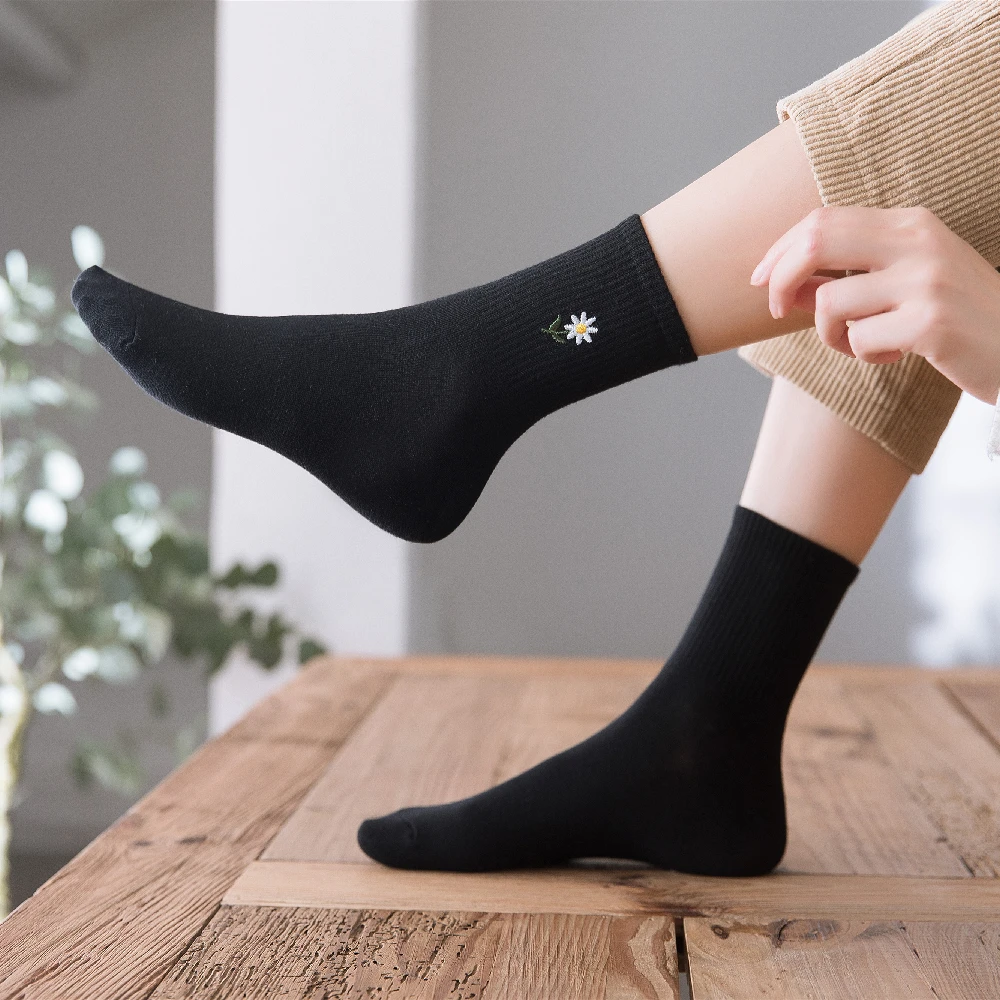 New Women Cute Embroidery Flower Socks Mori Girl Style Preppy Lovely Princess Sweet Sokken Dropship