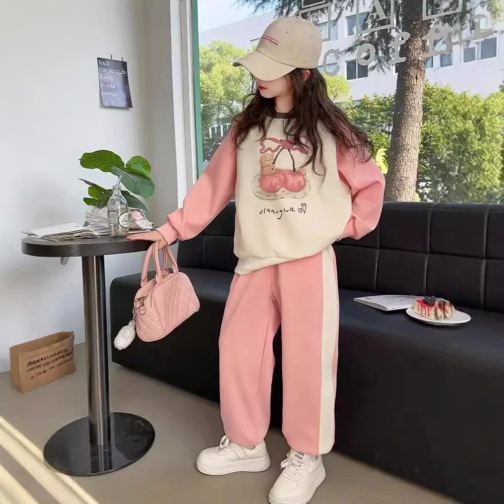 بدلة ملابس خريف 2025 للأطفال البنات سترة مُزينة بقطع القماش تي شيرت + بنطلون مخطط بدلة رياضية شتوية 7 8 9 10 11 12 سنة