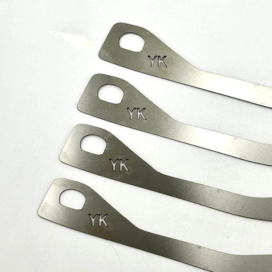 4Pcs Broken Reinforced Stainless Steel Metal Bracket Front Bumper Repair Metal Plate For Toyota RAV4 2009-2011 Car Accessories