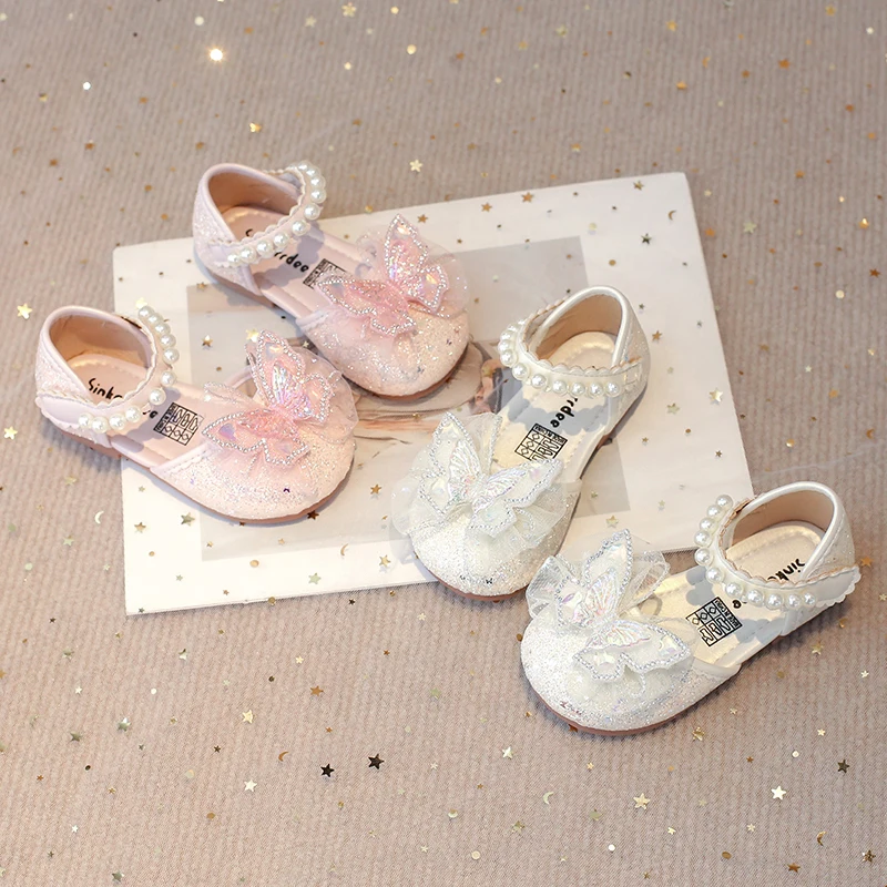 صنادل الفتيات 2025 صيف جديد موضة Bowknot جولة تو أحذية الأميرة للأطفال حفلة مسطحة القاع لينة أسفل أحذية الأطفال