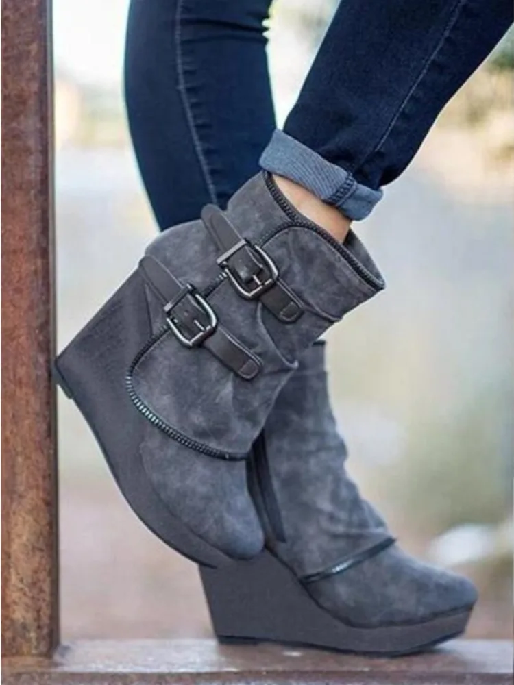 Bottines rétro en daim pour femmes, chaussures courtes à fermeture éclair, couleur unie, bout rond, à bretelles, nouvelle collection 2026