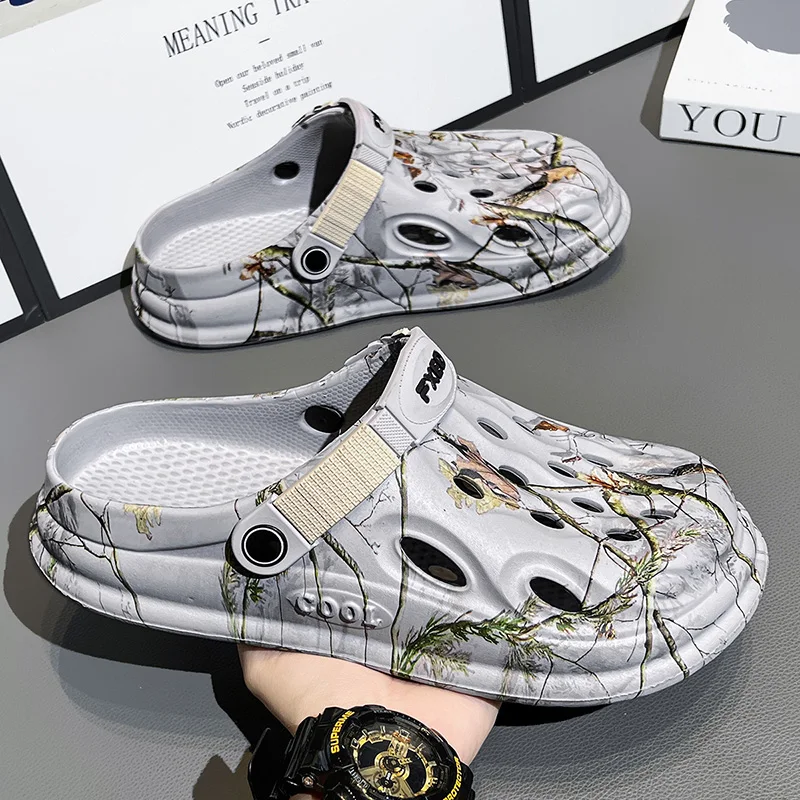 Mens Sandals Garden Shoes Soft Rubber Clogs Zuecos Hombre Cholas Barefoot Slippers Beach Water Shoes Man Summer Hot Sale