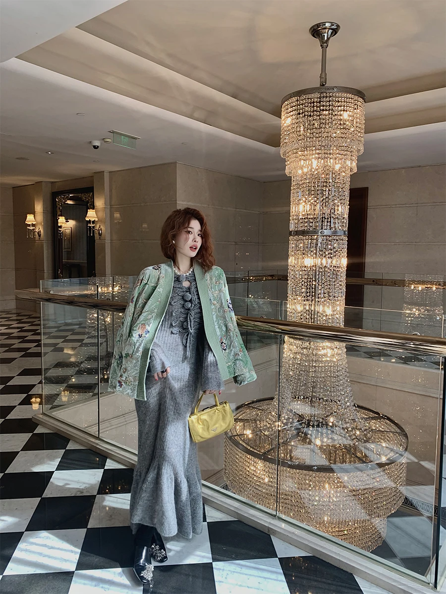 

Женское зимнее пальто из хлопка с бархатной вышивкой, круглым вырезом, длинными рукавами, стандартного кроя, модель Dangdang