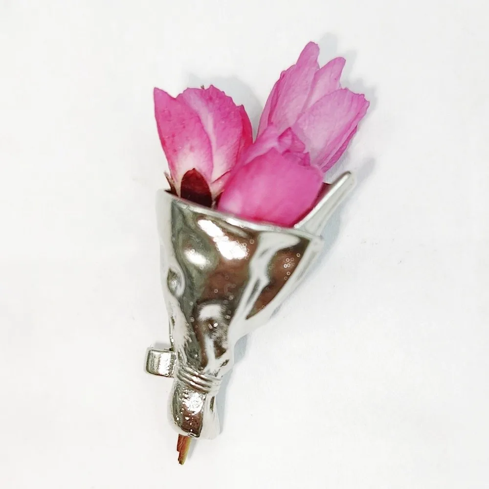 Retro Wearable Flower Bouquet Brooches Flower Shape Metal Alloy Brooch Clip Fastening Gold Plated Lapel Pins Clothes Decoration