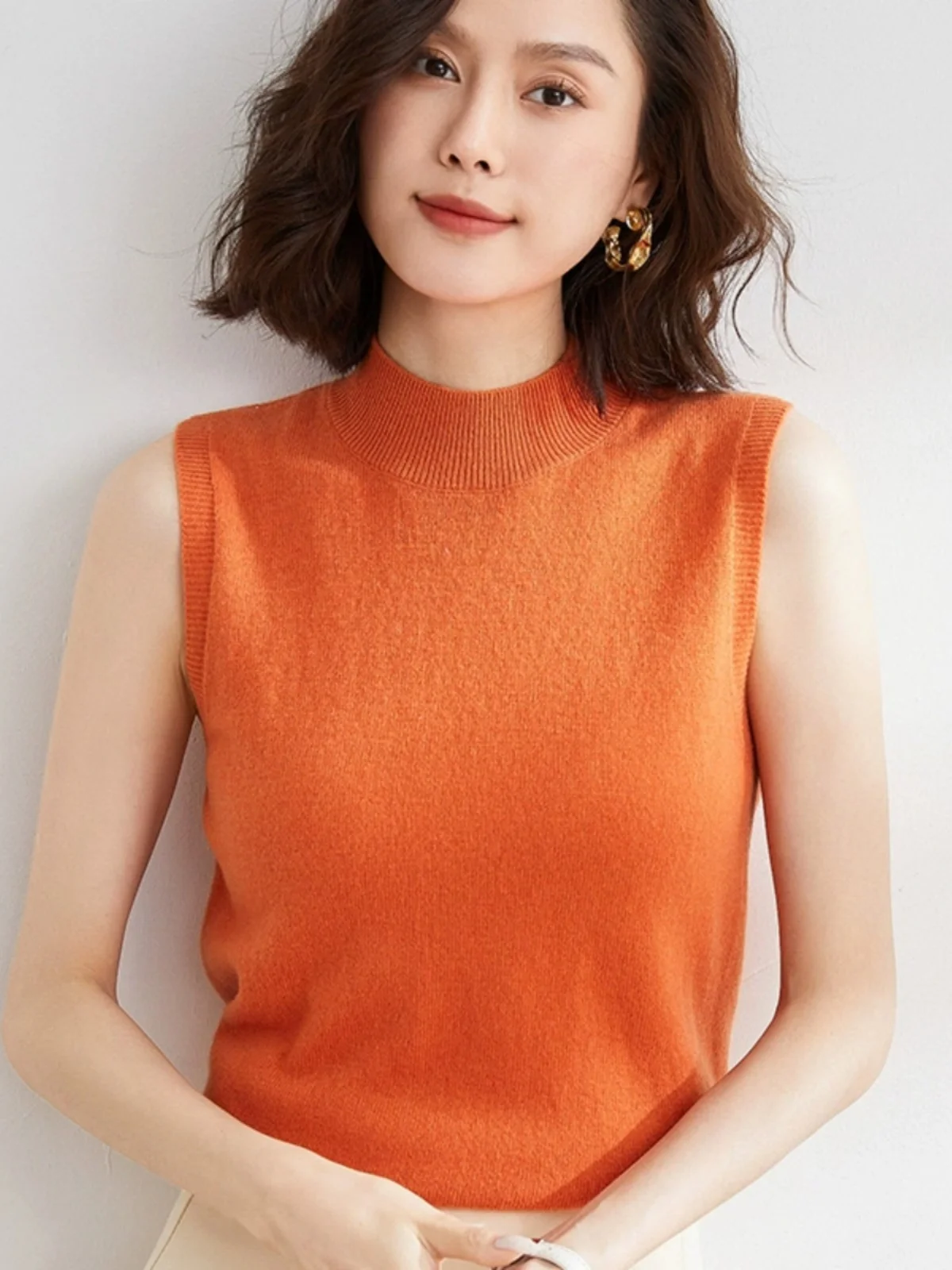 

Spring New Women's Sleeveless Halter Neck Base Shirt Pure Color Suit Inner Wool Knitted Vest Overhead Korean Style Straight Cut