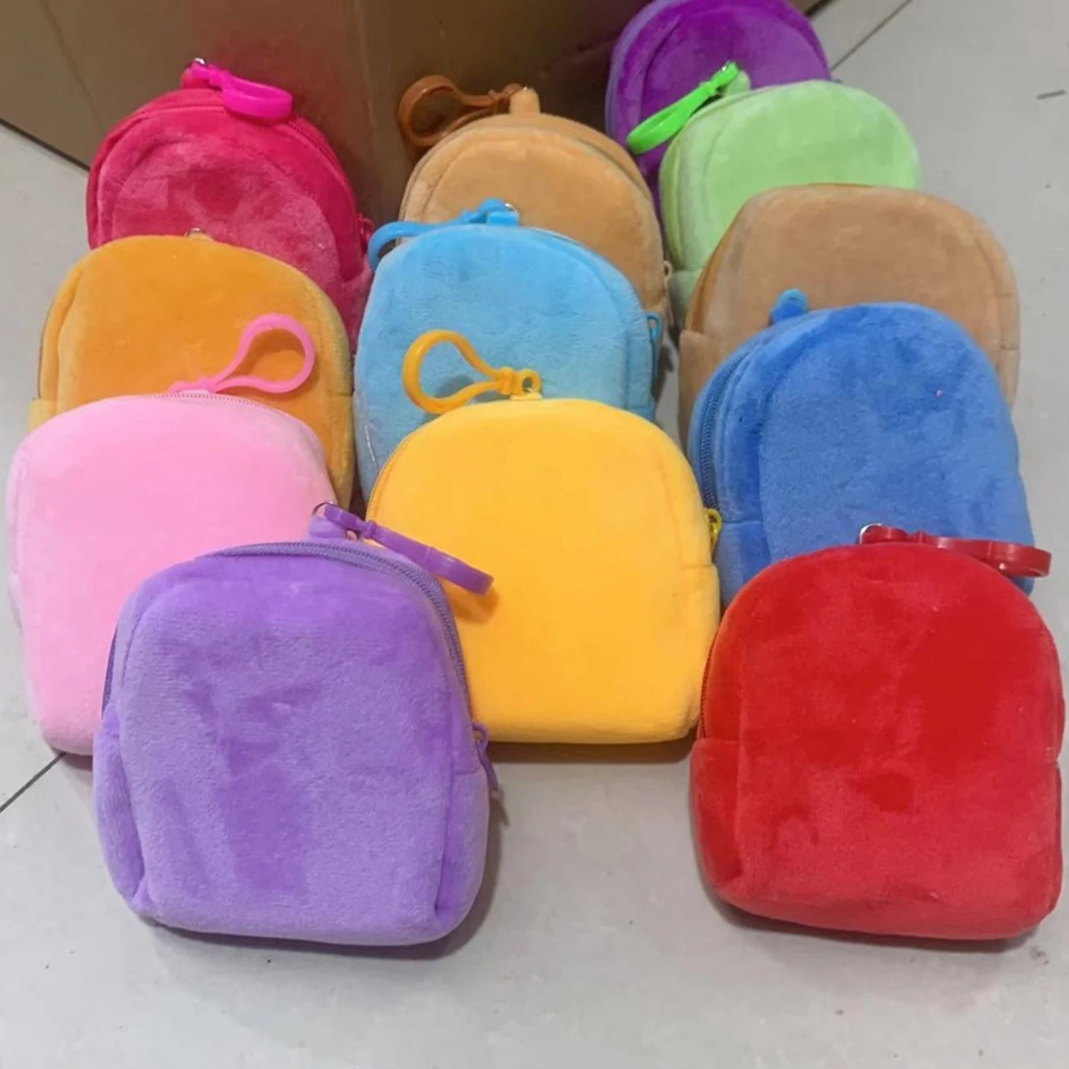 1 PC Portable Cartoon Plush Coin Purse Candy Color Backpack Plush Purse Accessories Mini Plush Coin Bag