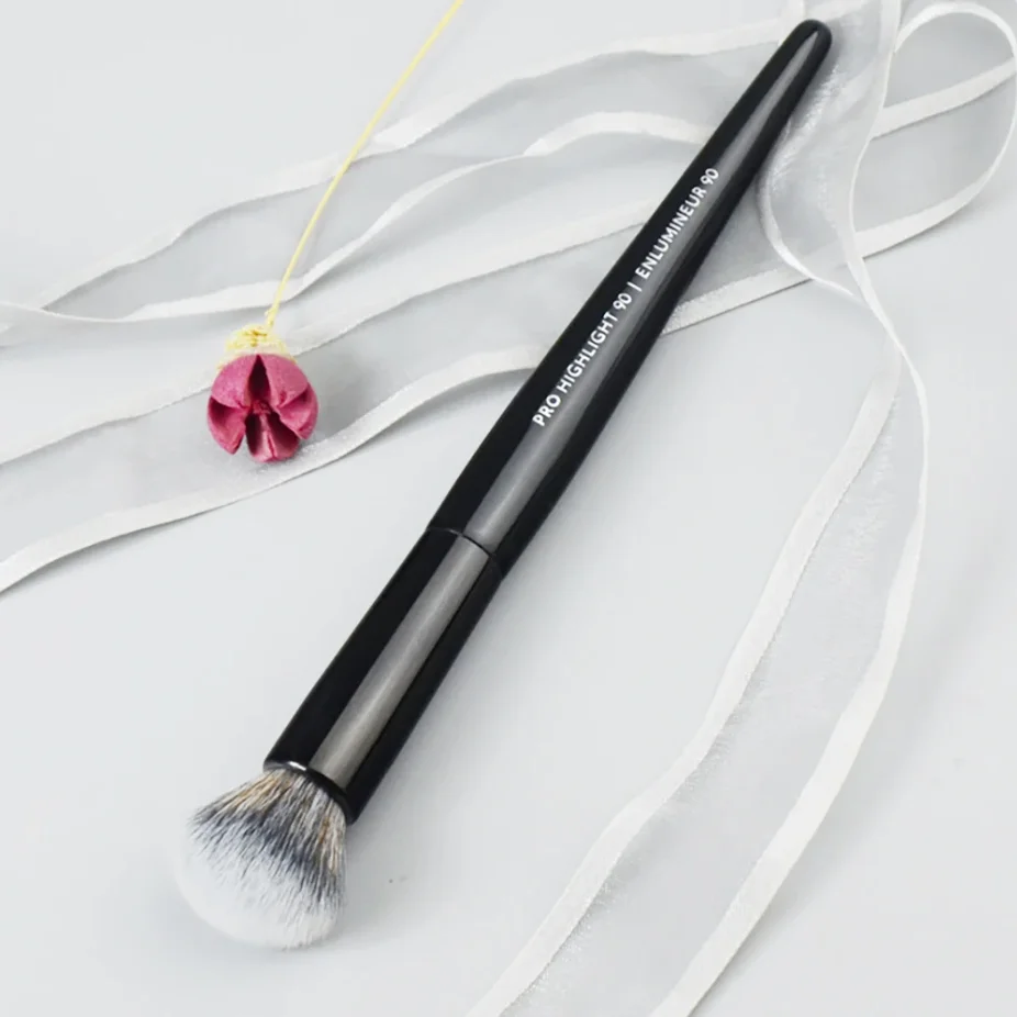 Pro Highlight make-upborstel # 90 - Ronde zachte synthetische haarpoederblush Highlighting cosmetische borstel