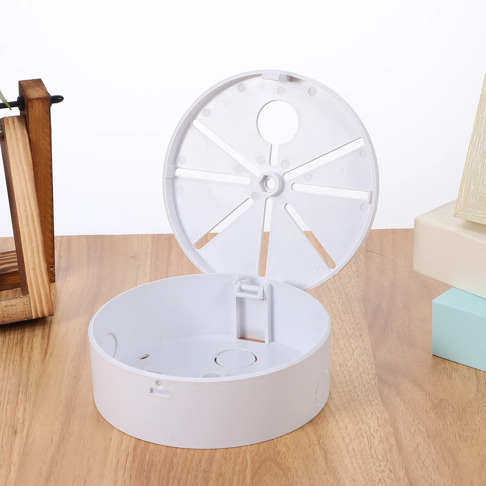 

Round Junction For Outdoor Security Camera Mounts Large Capacity Aluminum Waterproof Electrical Connection Box Universal Cctv