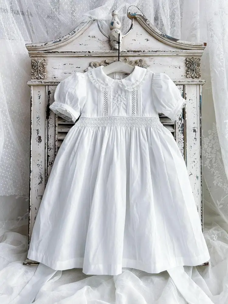 

2024 Kids Spanish Dress Girls Hand Made Smocking White Dress Baby Smocked Embrodiery Clothes Children Birthday Baptism Frock