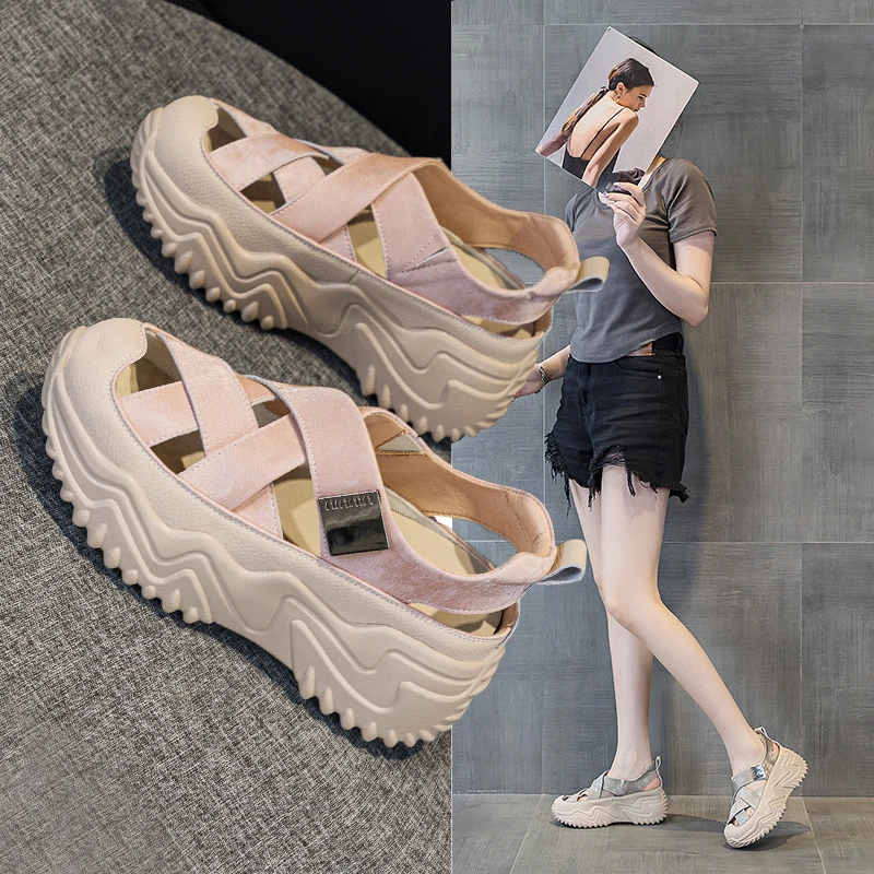 

Mom Shoes Comfortable Flat Shoes For Women Hollow Hole Middle-Aged And Elderly Women's Shoes Summer Soft-Soled Leather Shoes