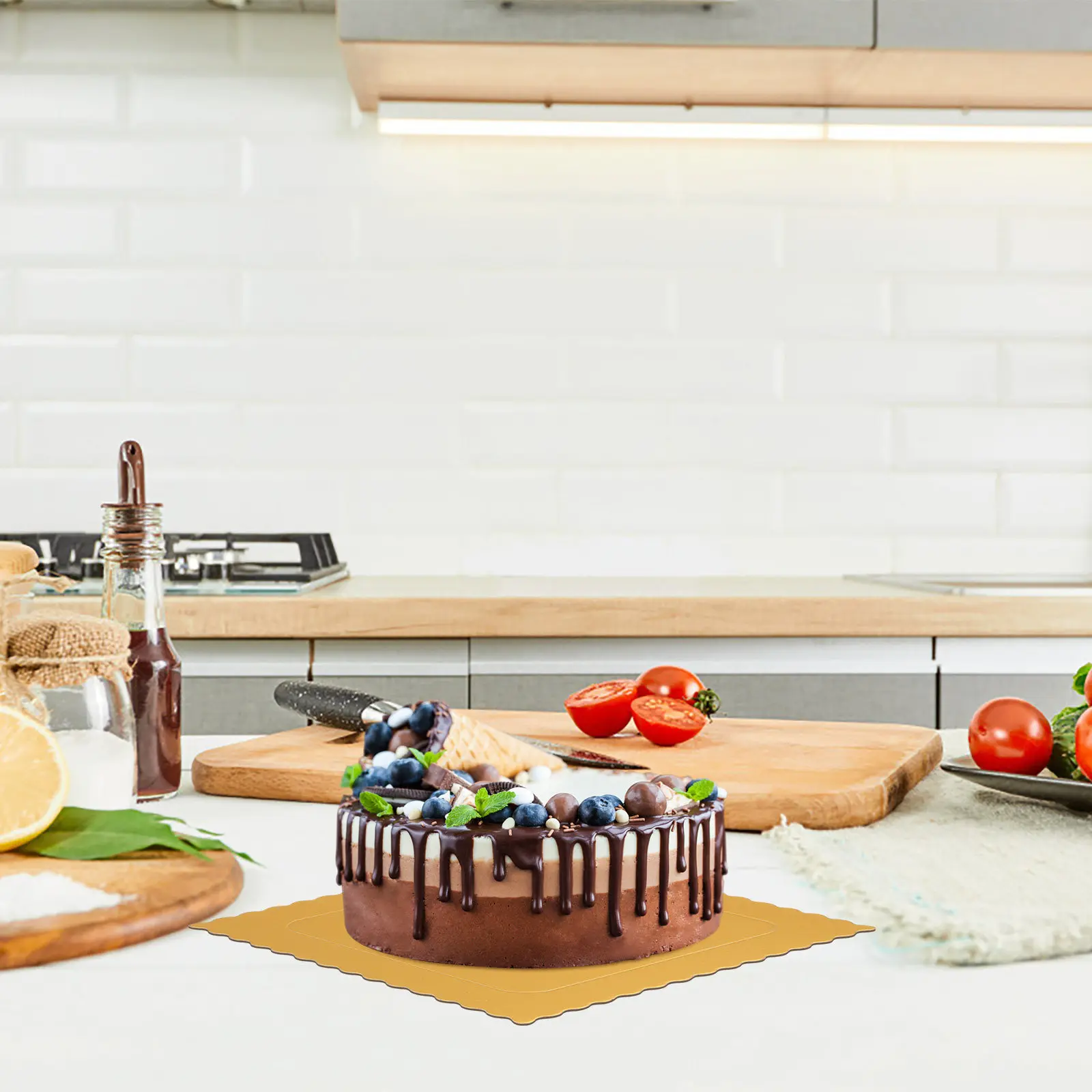 

10Pcs Square Gold Cake Boards High Quality Cardboard Cake Base Trays for Birthday Dessert Display Serving and Baking Stores