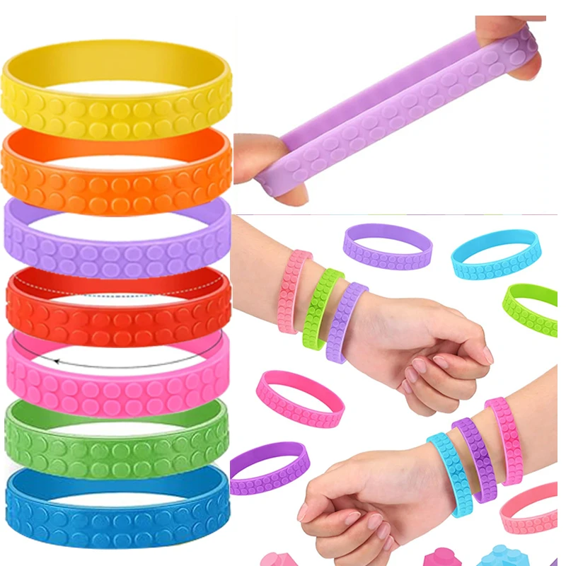 Bracelets en blocs de construction, cadeaux de fête, Bracelets en brique en Silicone pour remplissage de sacs cadeaux, prix de carnaval, fournitures d'anniversaire, 10/30 pièces