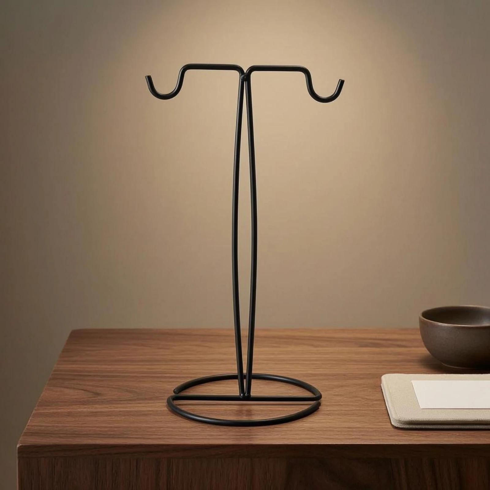 Freestanding Display Stand Upright Frame Metal Display Stand Floor-Standing Metal Rack Compact Retail Fixture Anti-Rust Coating