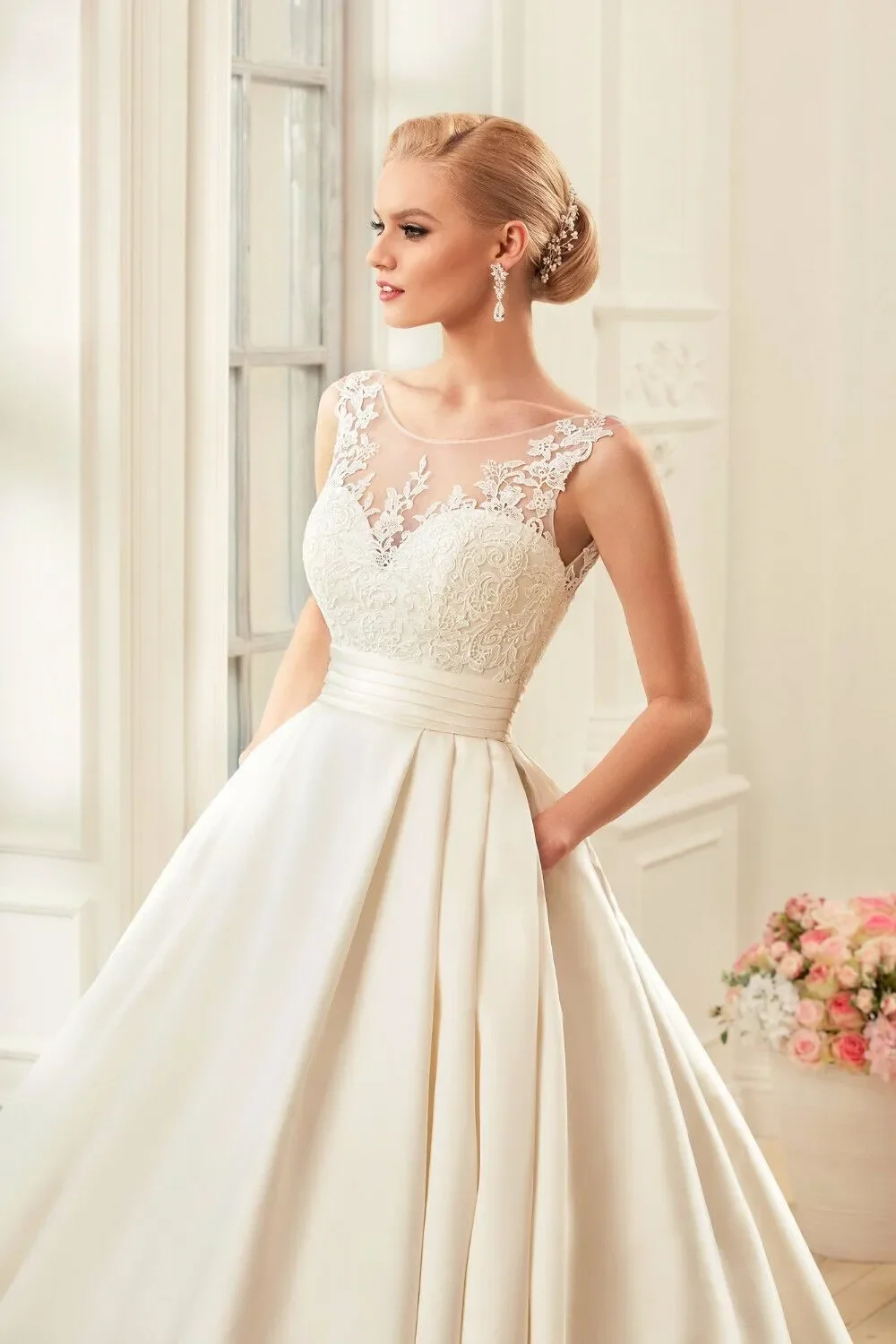 Vestido de novia Beige elegante con botones de encaje, cuello redondo, cuello Halter ancho, satén, bolsillo sin espalda, largo hasta el suelo