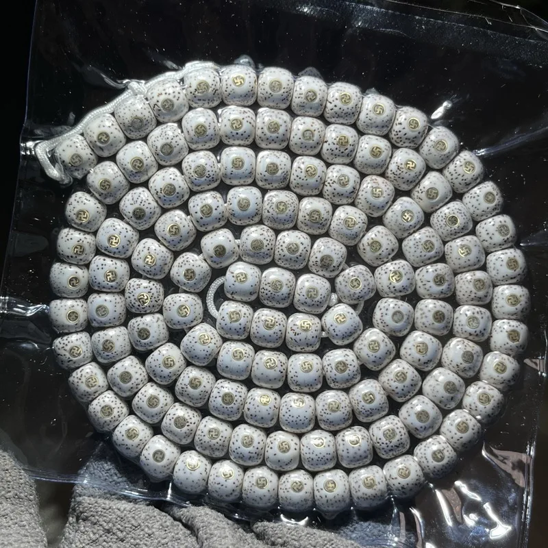 And 108 Crescent New Moon Plain Buddhist Prayer Beads Bracelet