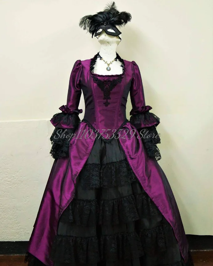 Medieval Vintage Purple Gothic Prom Dresses Elegant Square Neck Half Sleeve Lace Up Bodice Appliqued Tiered Lace Theatre Gowns