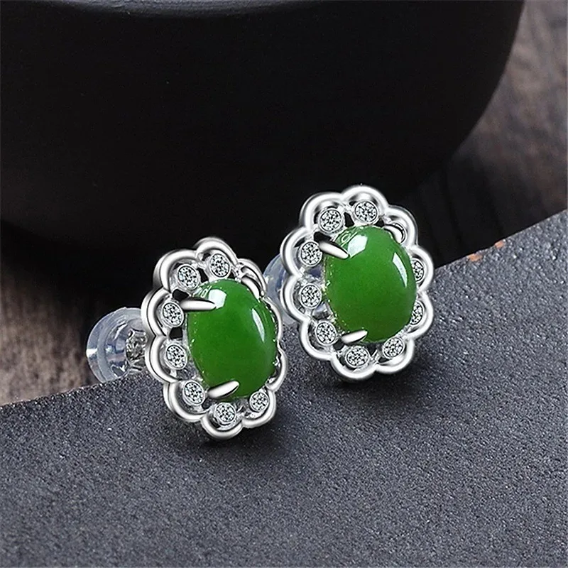 

Chinese Natural Jade Green Hand-carved Drop Earrings Fashion Boutique Jewelry Men and Women Earrings Popular Gifts