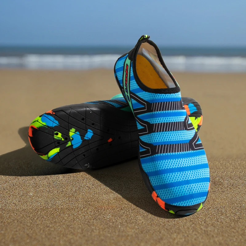Feslisho scarpe da spiaggia ad asciugatura rapida scarpe da acqua da nuoto Unisex pantofole da acqua a piedi nudi surf a monte Sneakers Light Seaside