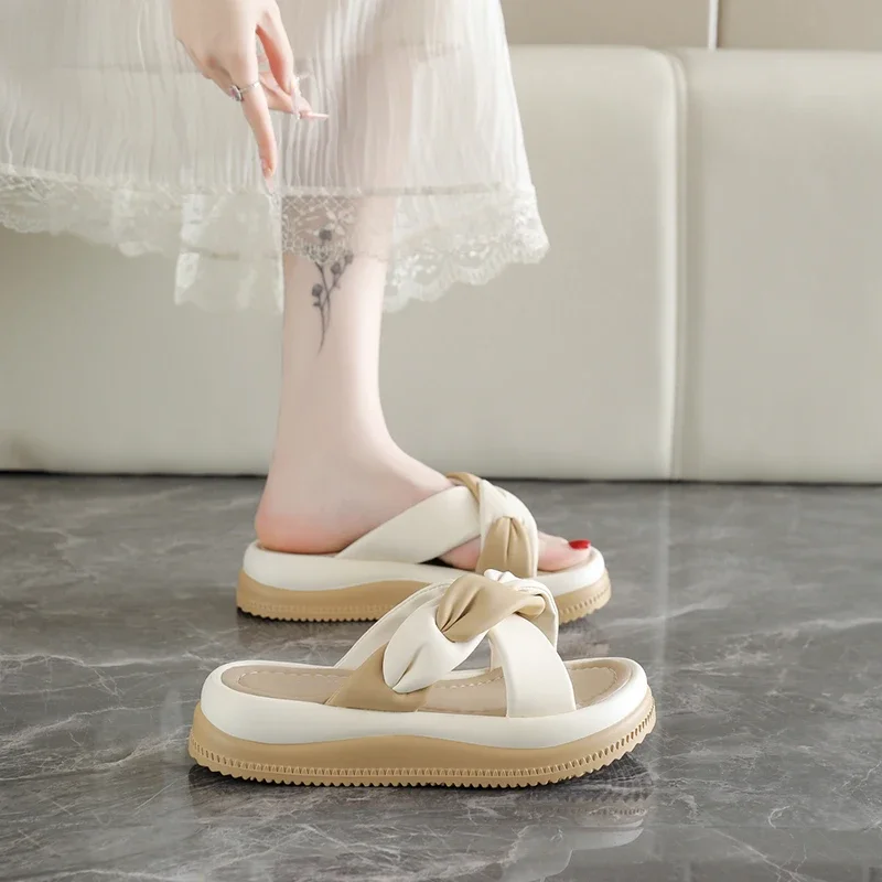 Cool Comfort Wearing Women Summer Flat Slippers Casual Anti Slip Fresh Feel Student Campus Walking Shoes