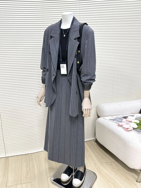 

Элегантный серый костюм-двойка (пиджак и юбка) для женщин, модная коллекция Весна 2025, новая корейская версия, премиум-класс