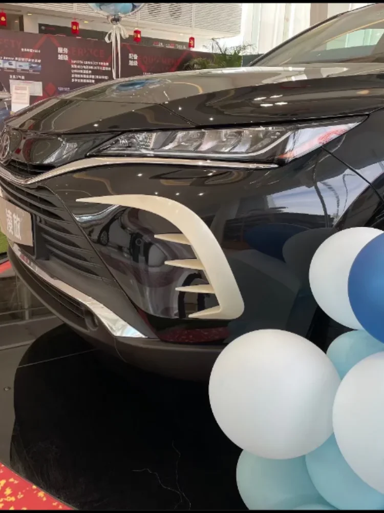 Frente luz de nevoeiro lâmpada sobrancelha pálpebra faca decoração listras capa guarnição apto para toyota harrier/vencia 2021 - 2024 acessórios