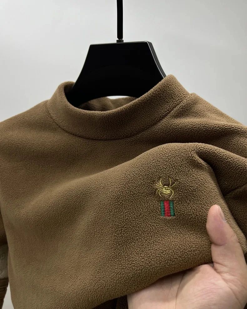 T-shirt a maniche lunghe con ricamo ragno di moda di marca di fascia alta da uomo inverno nuovo articolo maglione girocollo caldo in velluto pullover casual