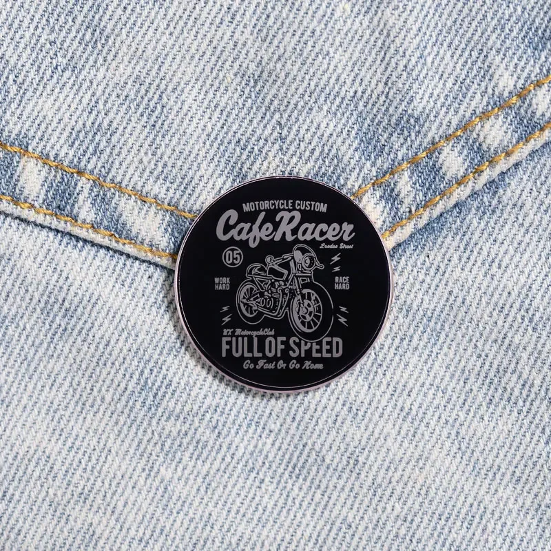 Superior Quality Cup Enamel Pins Round Coffee Cup Crow Girl Cartoon Lapel Brooches Bag Jeans Jewelry Gifts For Friends Wholesale