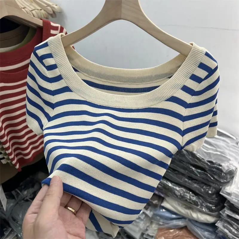 Fashion Korean Simple Casual Versatile Round Neck Striped Ice Silk Knit Short Sleeved T-shirt Women's Patchwork Slim Short Top