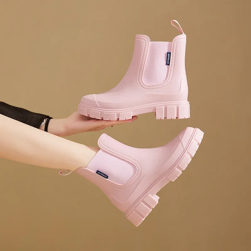 Bottes mi-hautes imperméables pour femmes, chaussures de pluie coordonnantes, bottes de rinçage à la bouche élastique, chaussure de pataugeoire intérieure et extérieure, nouvelle mode