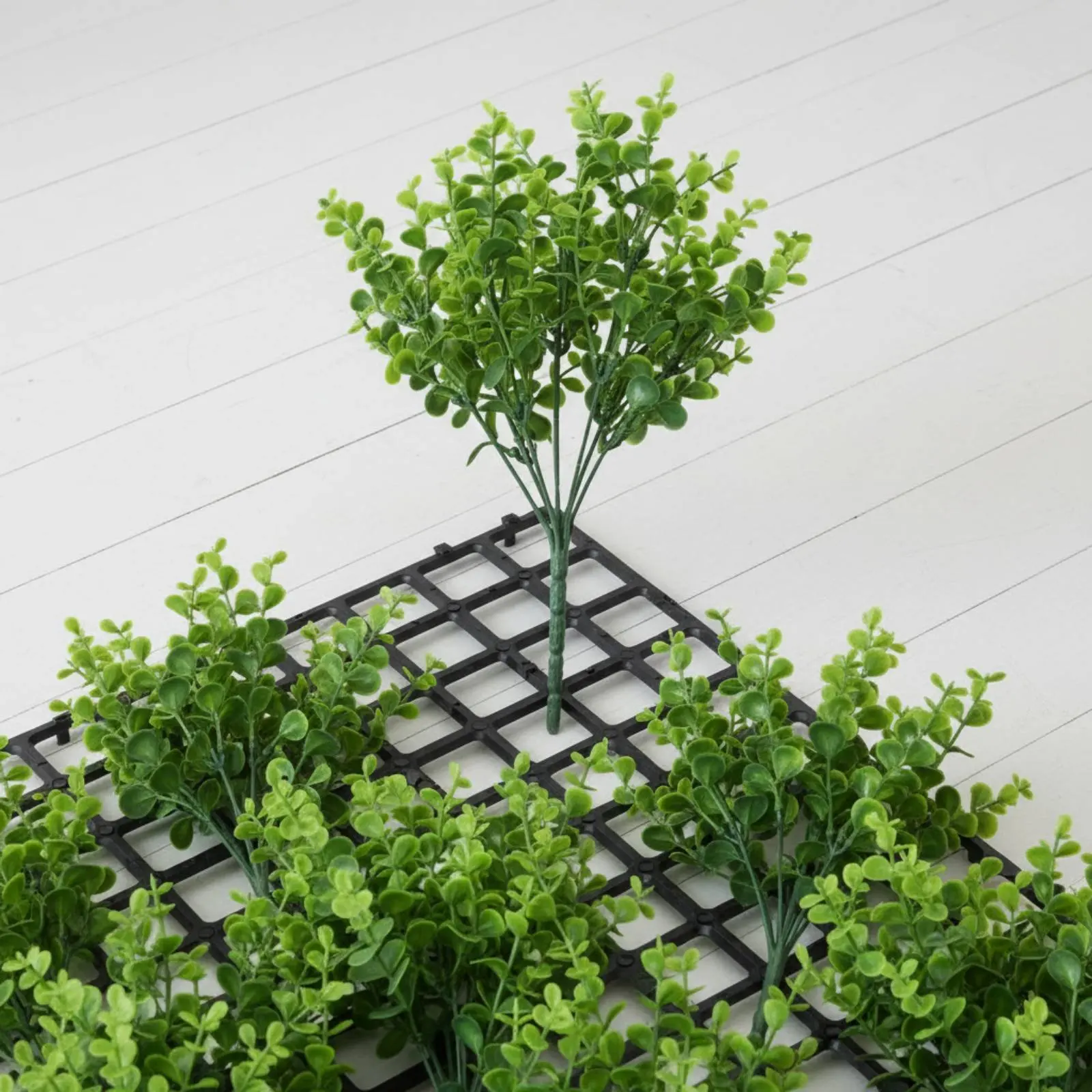 

Hanging Artificial Flower Arrangement Easy to Hang Framed Faux Flower Trailing Plant Wooden Frame Hanging Plant Long-Lasting