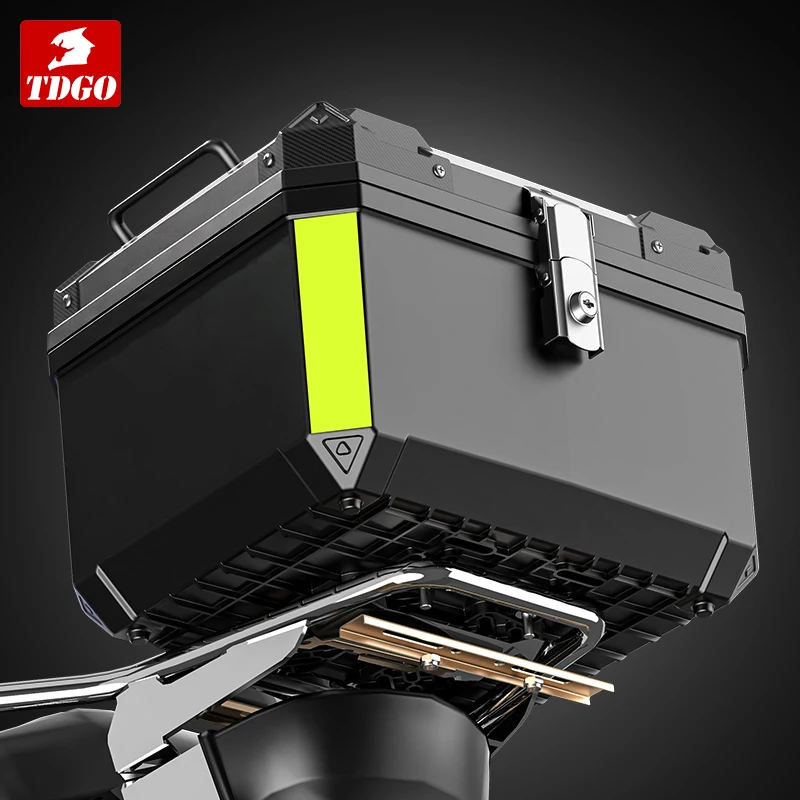 45L دراجة نارية مربع خلفي حافظة علوية قابلة للقفل الأمتعة خوذة تخزين صندوق جولة خلفي تصميم عاكس تخزين مقاوم للماء #5