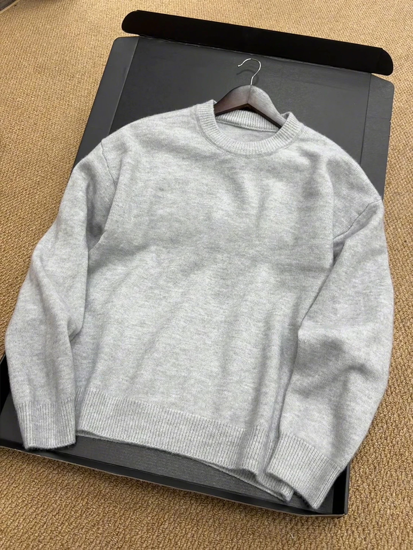 Cleanfi Men's round Neck Fleece Lined Basic Knitwear Grey Casual Style Inner Wear Autumn Winter Essential Long Sleeve Sweater
