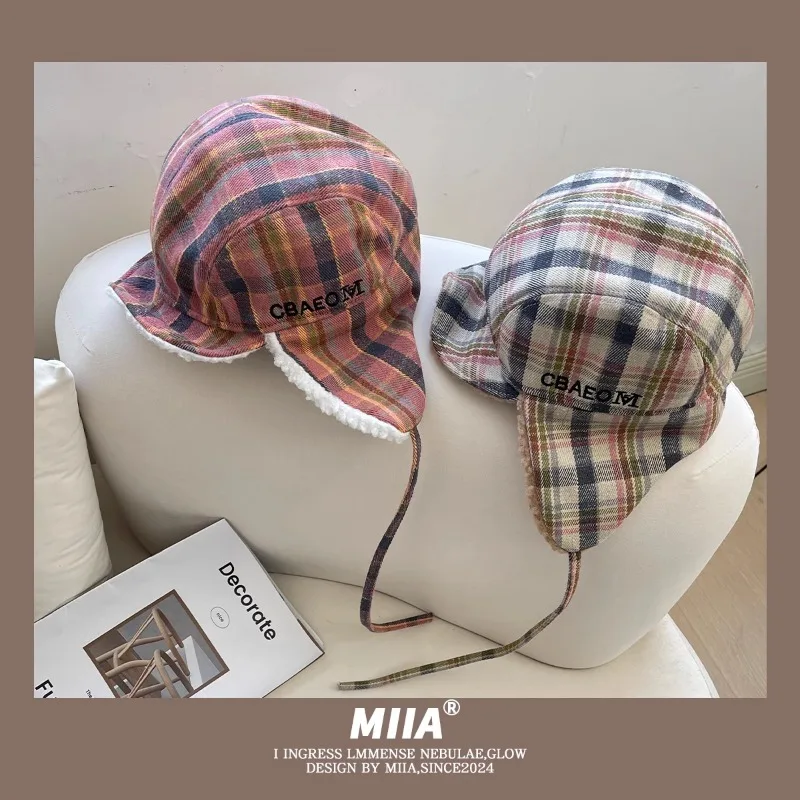 Cappelli bomber con cinturino scozzese in colore retrò a contrasto Harajuku per donna Viaggi invernali Cappellini da uomo ispessiti in velluto caldo e versatile