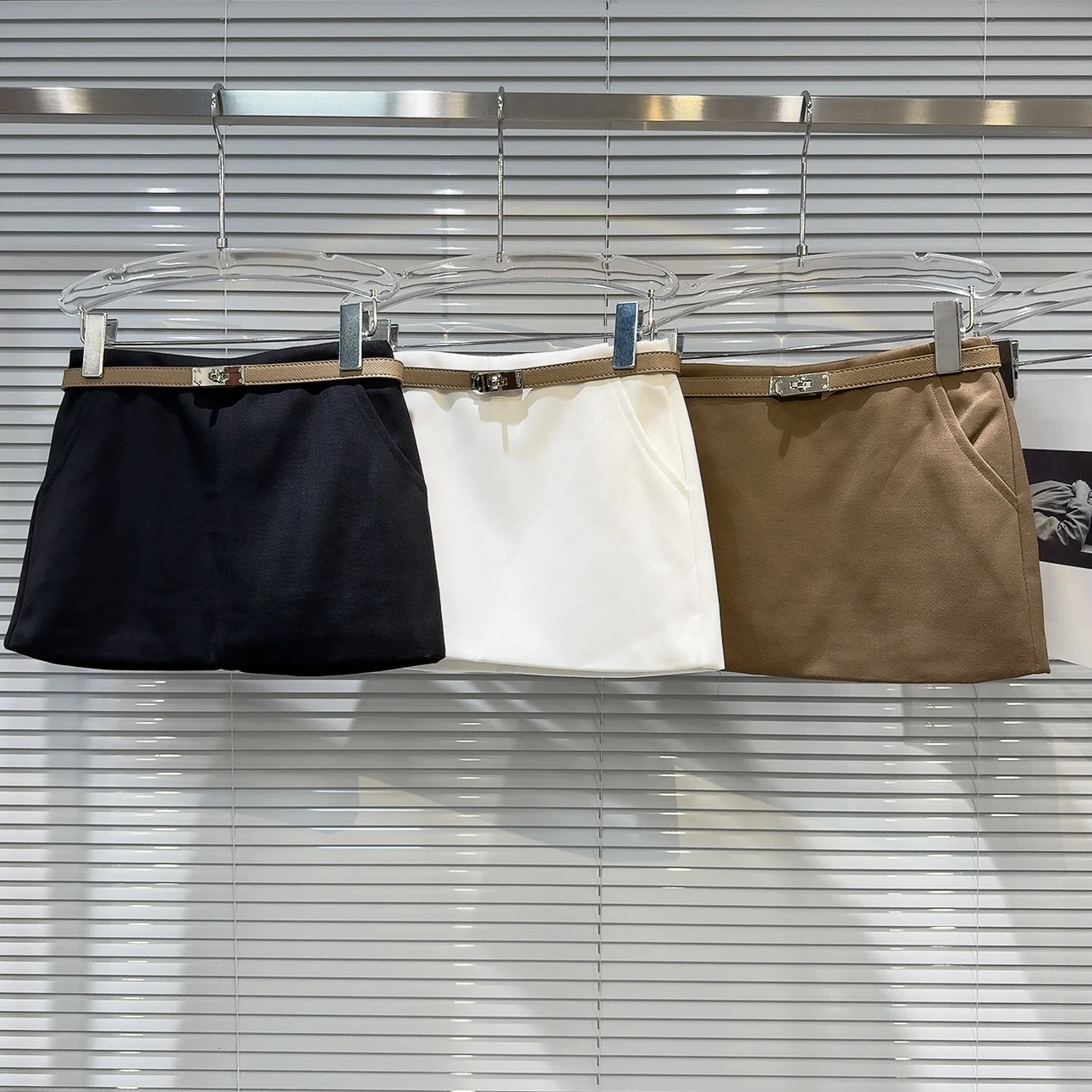 

Sweet A-Line Skirt with Metal Bule Design Belted Bodycon f-length Skirts Faionable Summer New Arrival Women's Clo...