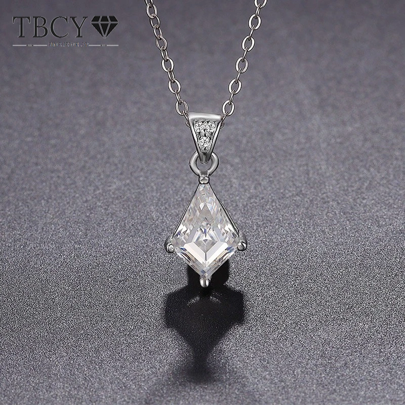 

TBCYD 2CT D Color Real Moissanite Kite-Shaped Pendant Necklace Women's S925 Silver Chain Necklaces Fine Jewelry With GRA